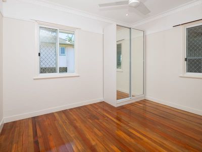 64 Swallow St, Inala