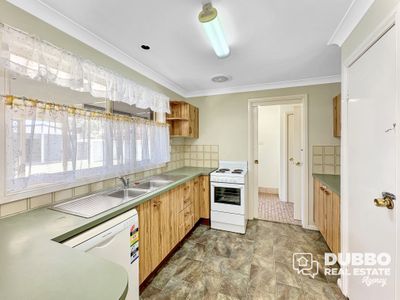 12 Galloway Drive, Dubbo