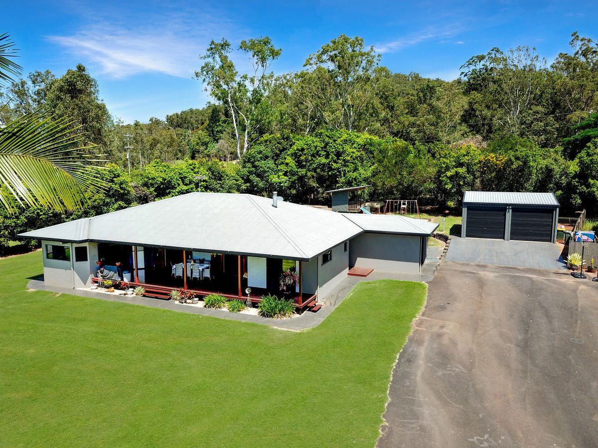 2 Larfield Close, Atherton