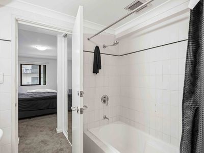 510 / 126 Mounts Bay Road, Perth