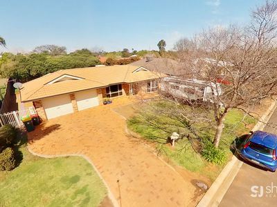 5 Ken Mcmullen Place, Dubbo