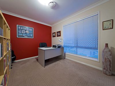 20 Baychester Place, Wakerley