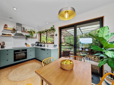 2 / 11 Mirramar Park, Blackmans Bay