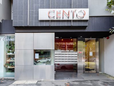 15 / 100 Queensberry Street, Carlton