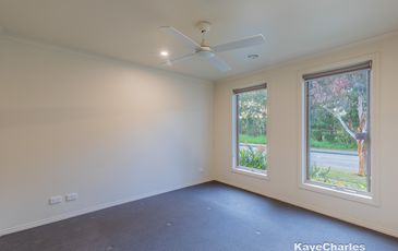 13 Stanhope Place, Pakenham