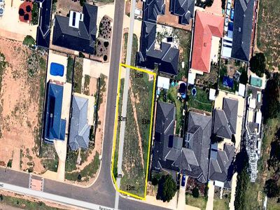 44 Racecourse Road, Werribee