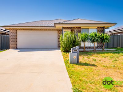 27 Hindmarsh Esplanade, Dubbo