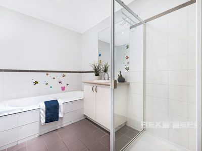 13 Gables Walk, Narre Warren South