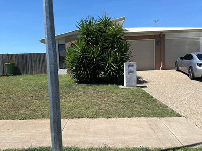 1 / 5 Corack Avenue, Cambooya