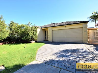 9 Sovereign Close, Patterson Lakes