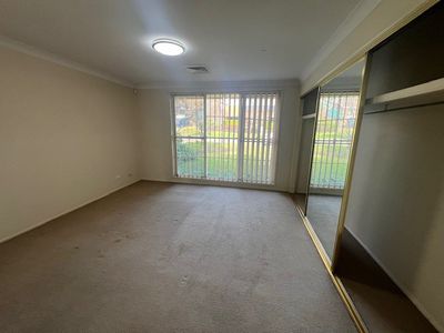 4 Aintree Close, Casula