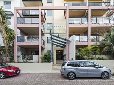 44 / 122 Mounts Bay Road, Perth