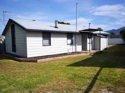 39 Freeburgh Avenue , Mount Beauty