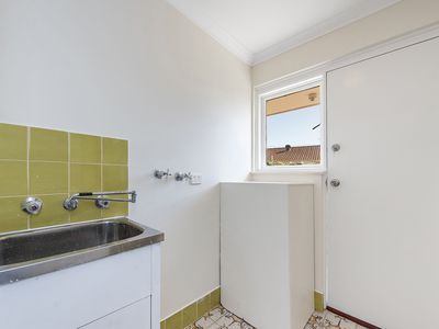 9 / 5 Louise Street, Rockingham