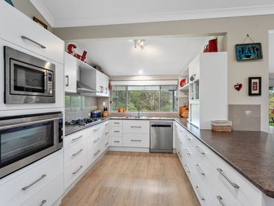 12 Chelmsbrook Drive, Rainbow Flat