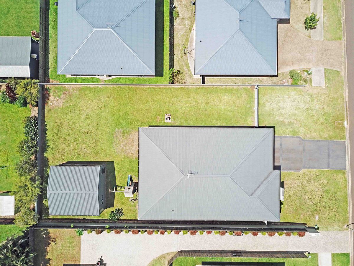 30 Gargan Lane, Atherton