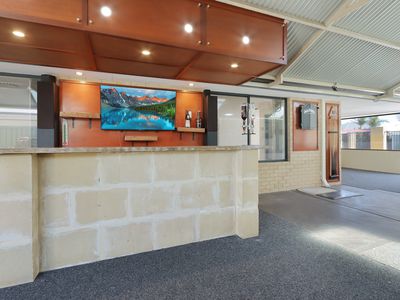 6 Gayze Retreat, Ravenswood