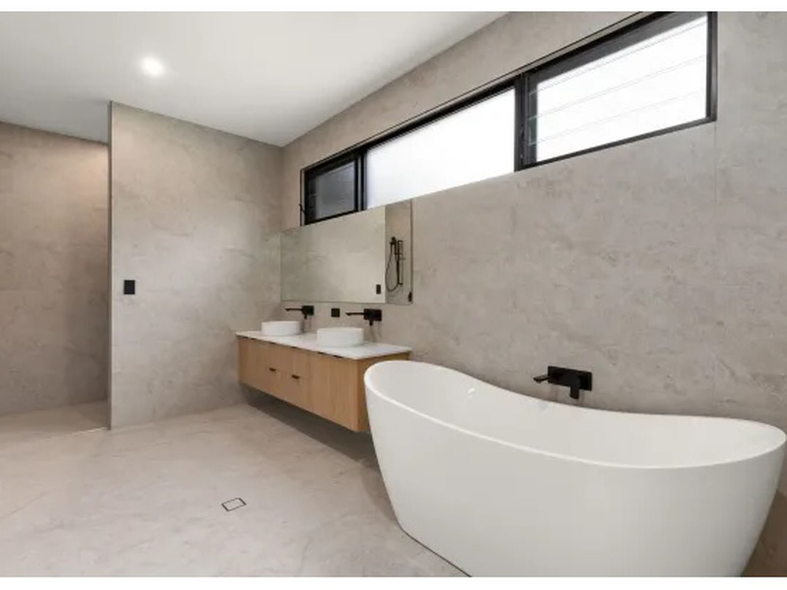 Live in or Invest $950k Luxury Pkg 