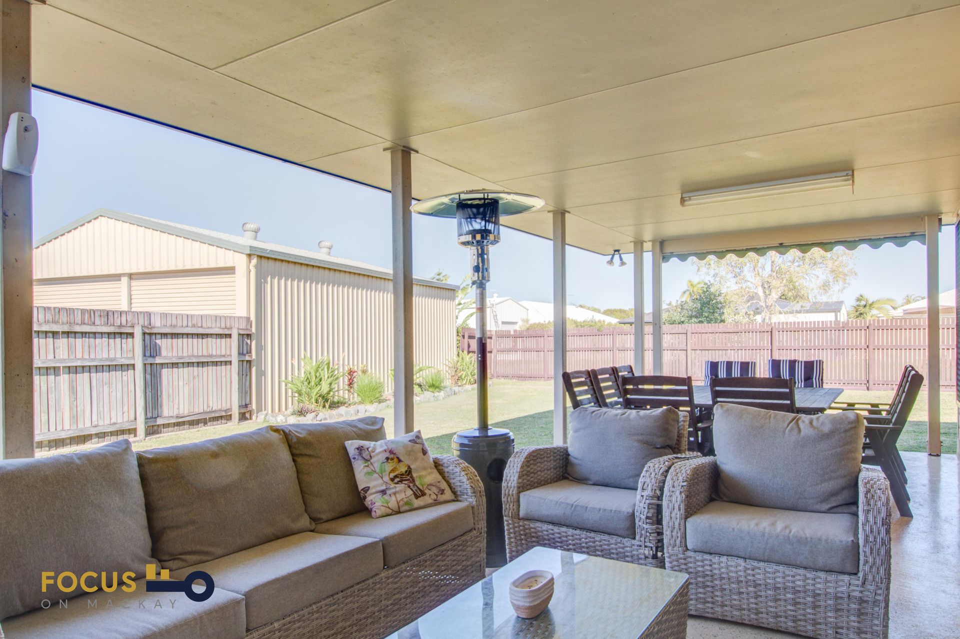 1 Kensington Court, Glenella