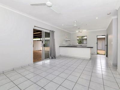 9 / 7 Negri Street, Bakewell