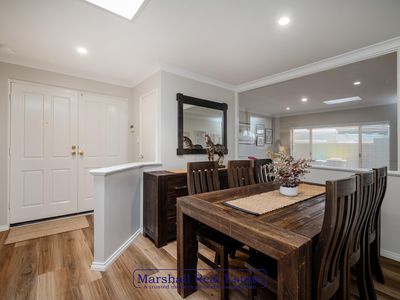 36 Mallina Circuit, Carramar