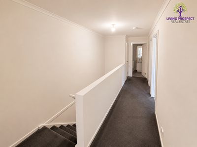 33 / 39 Astley Crescent, Point Cook