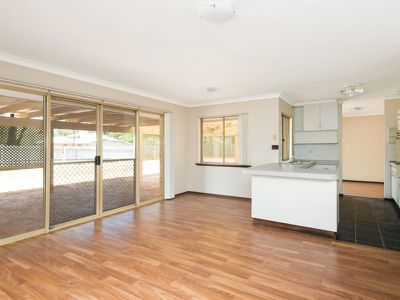 6 Reed Court, Hannans