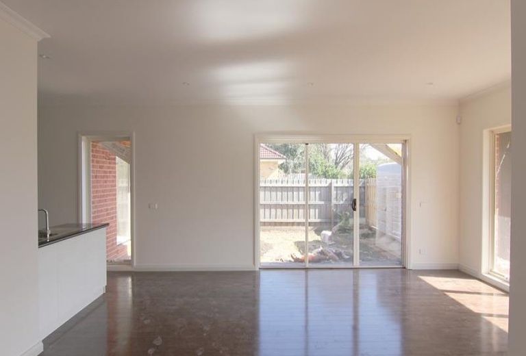1 / 18 Kurrajong Avenue, Glen Waverley