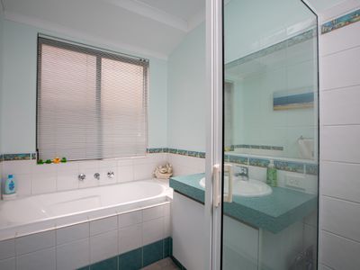 5 Emerald Way, Australind