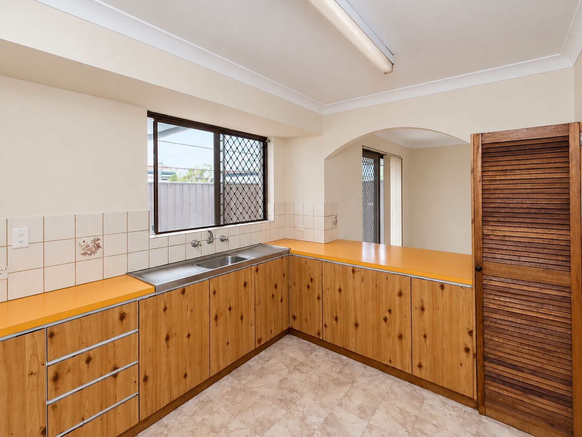 1 / 15 Rentney Way, Willetton