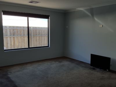 3 Two Rivers Loop, Ellenbrook