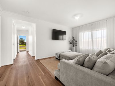 23 Callaway Court, Peterborough