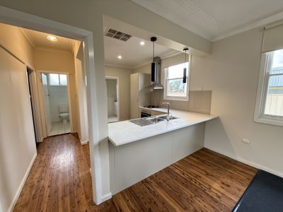 7 South Avenue, Yenda