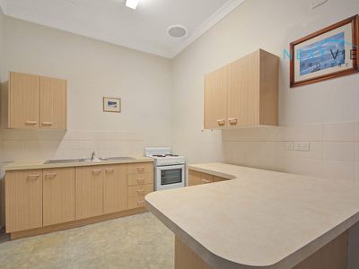 1 / 4 Pacific Street, Newcastle