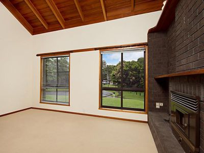 2 Karoonda Crescent, Rochedale South