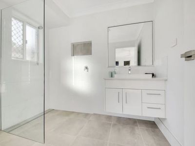 39 LAKESIDE DRIVE, Taroomball