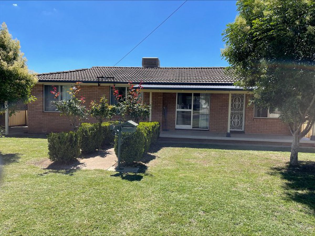 7 Boronia Drive , Tamworth First National Real Estate Tamworth