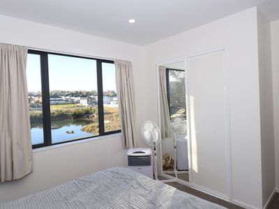 10 Serpent Road, Flat Bush