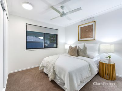6 Jean Close, Joyner