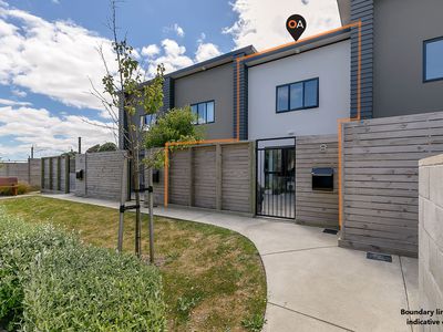 8 / 9 Surrey Street, Tawa