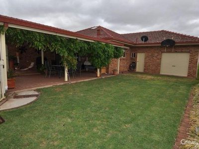 15 Keane Avenue, Dubbo