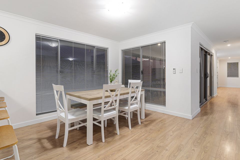 11 AUBURN WAY, Baldivis