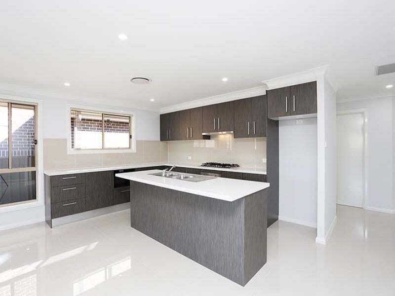 10 Spitzer St, Gregory Hills