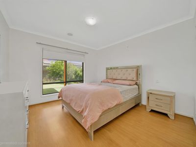 6 Babele road , Tarneit