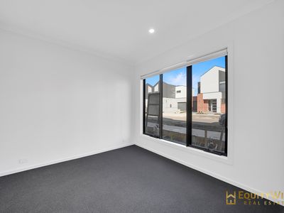 20 Timetable Street, Mambourin