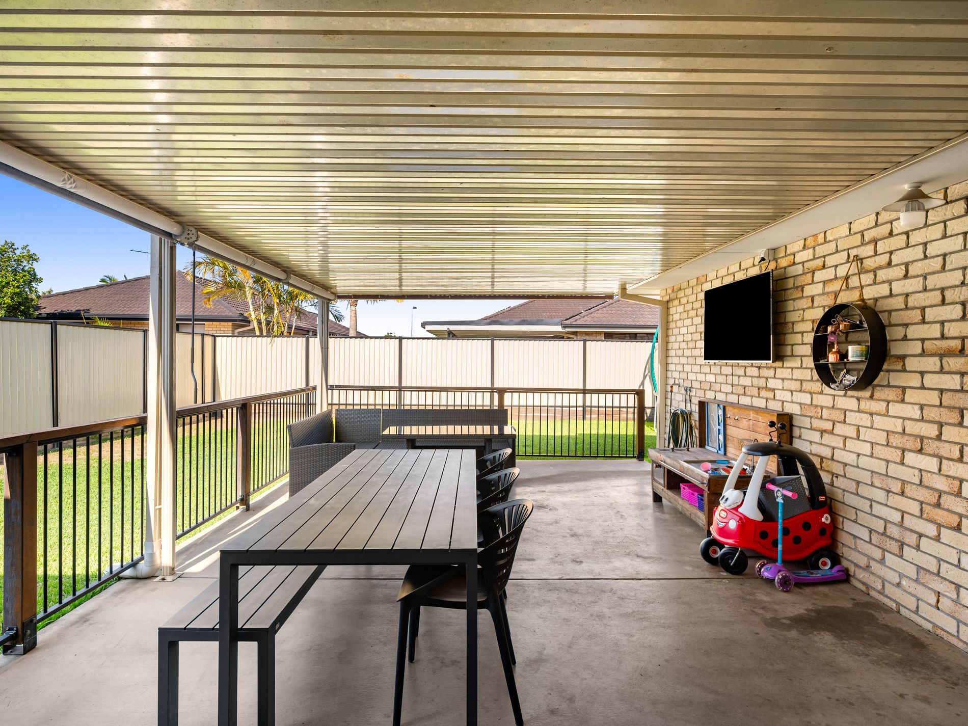 8 Lake Cootharaba Place, Logan Reserve