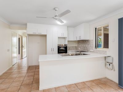 52 Walton Cres, Murrumba Downs