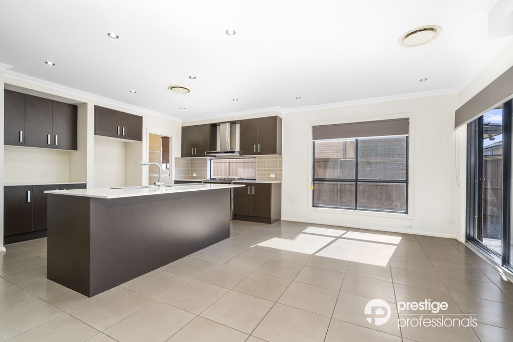 39 The Parkway, Moorebank