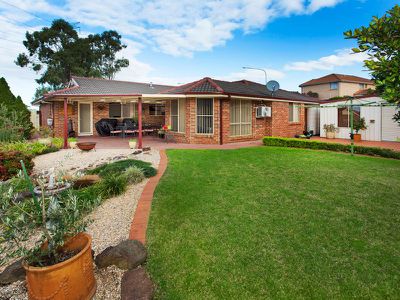 26 Ashton Vale Grove, Horsley