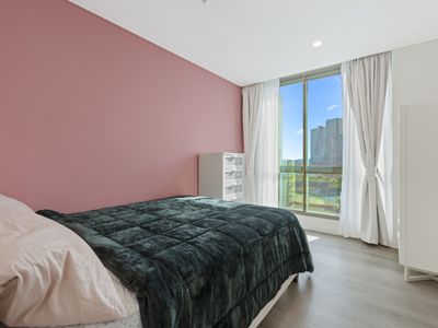 1404 / 1 Como Crescent, Southport